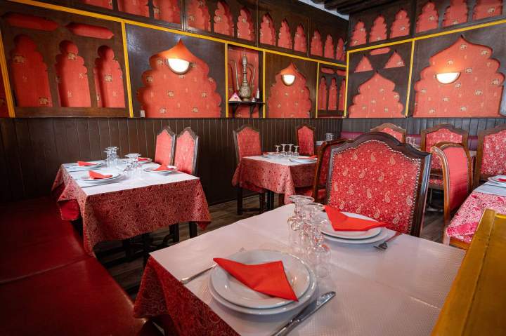 Intérieur restaurant indien Château-Thierry